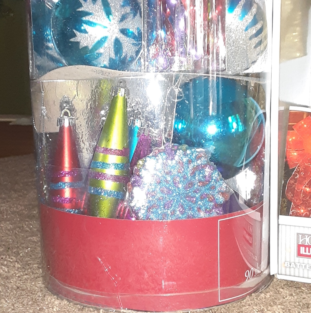 Christmas tree - Picture 3 of 9